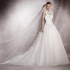Pronovias Wedding Dress Antartica